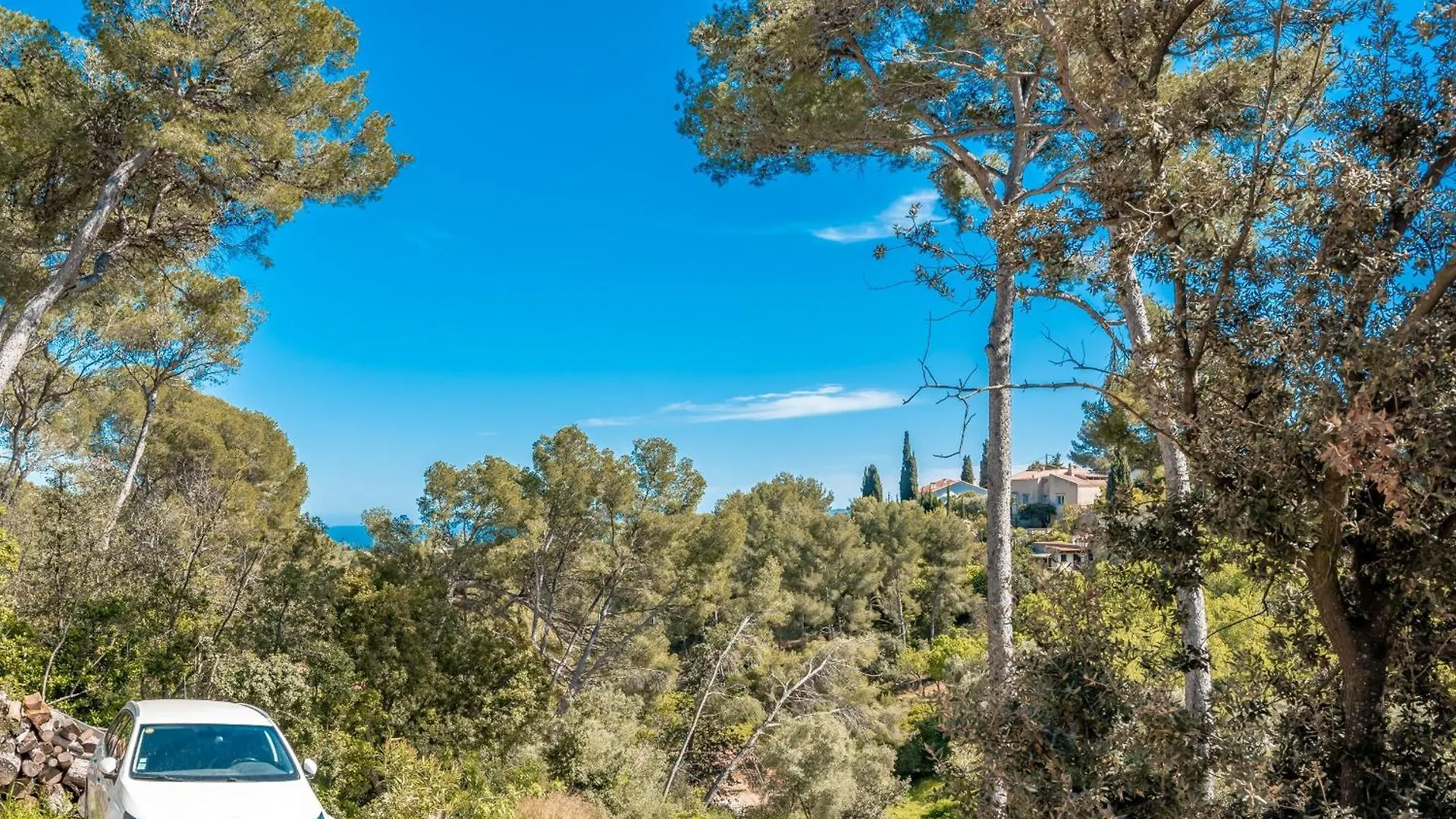 Apartment Grand T2 Clim & Wifi En Rez De Villa Proche Mer Hyeres